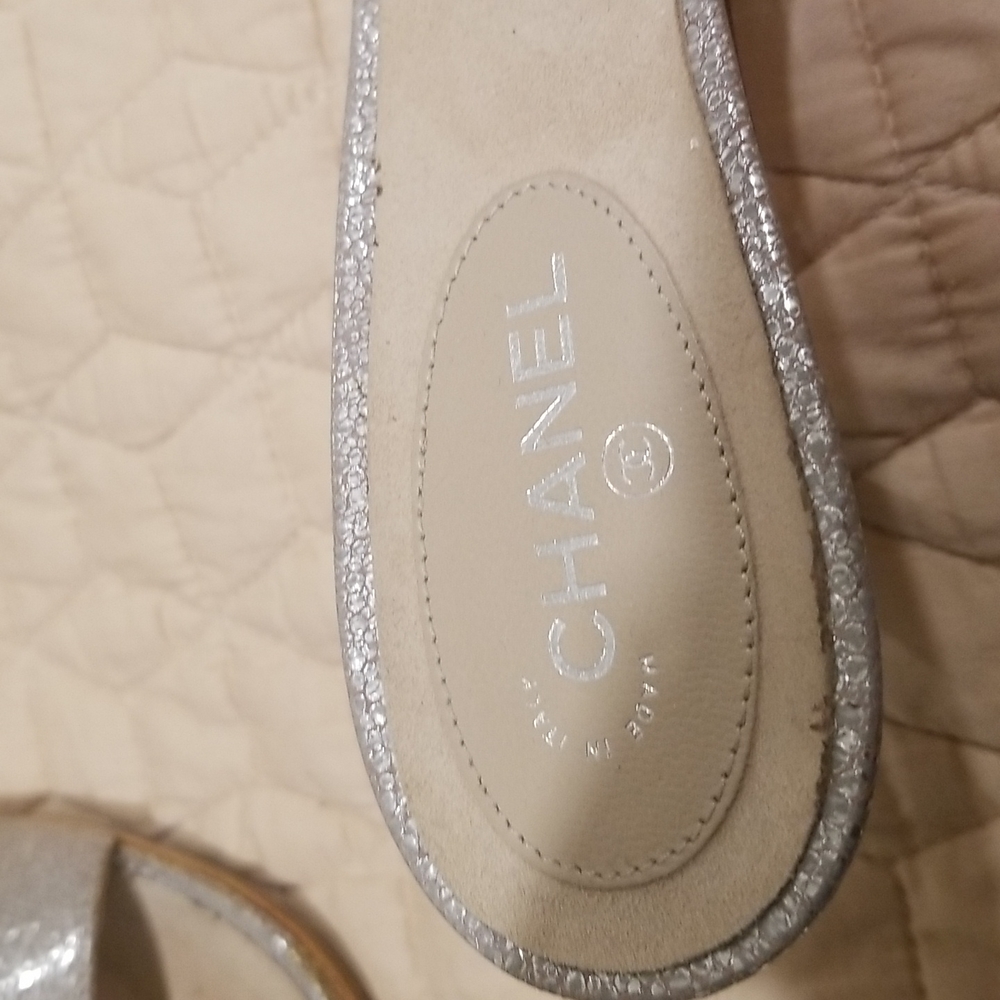 Chanel shoes - Picture 2 of 8